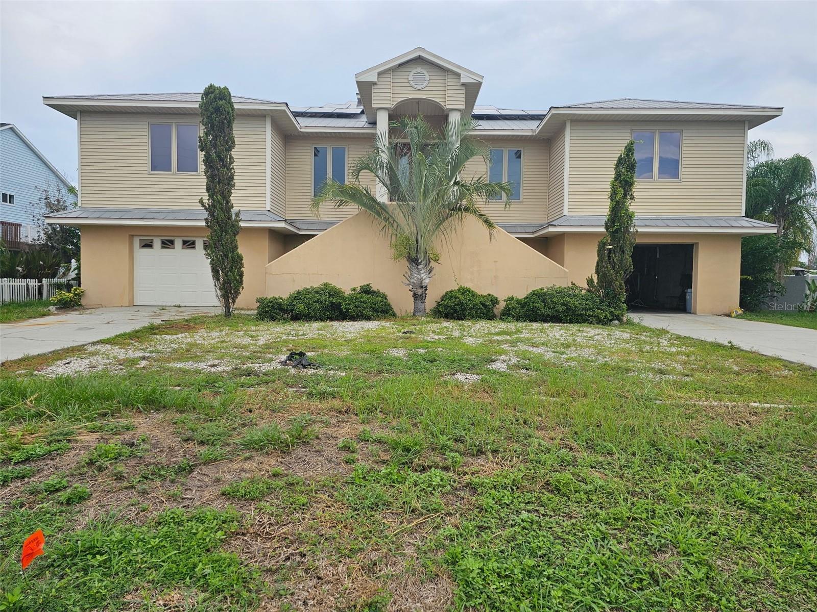 Single Family Residence em RUSKIN, FL - Daniel Dourado