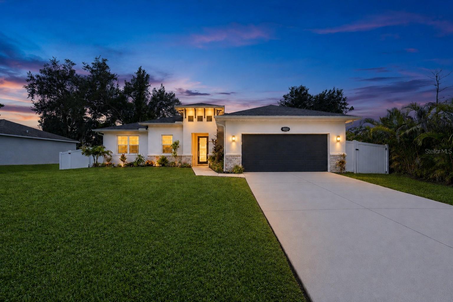 Single Family Residence in NORTH PORT, FL - Daniel Dourado