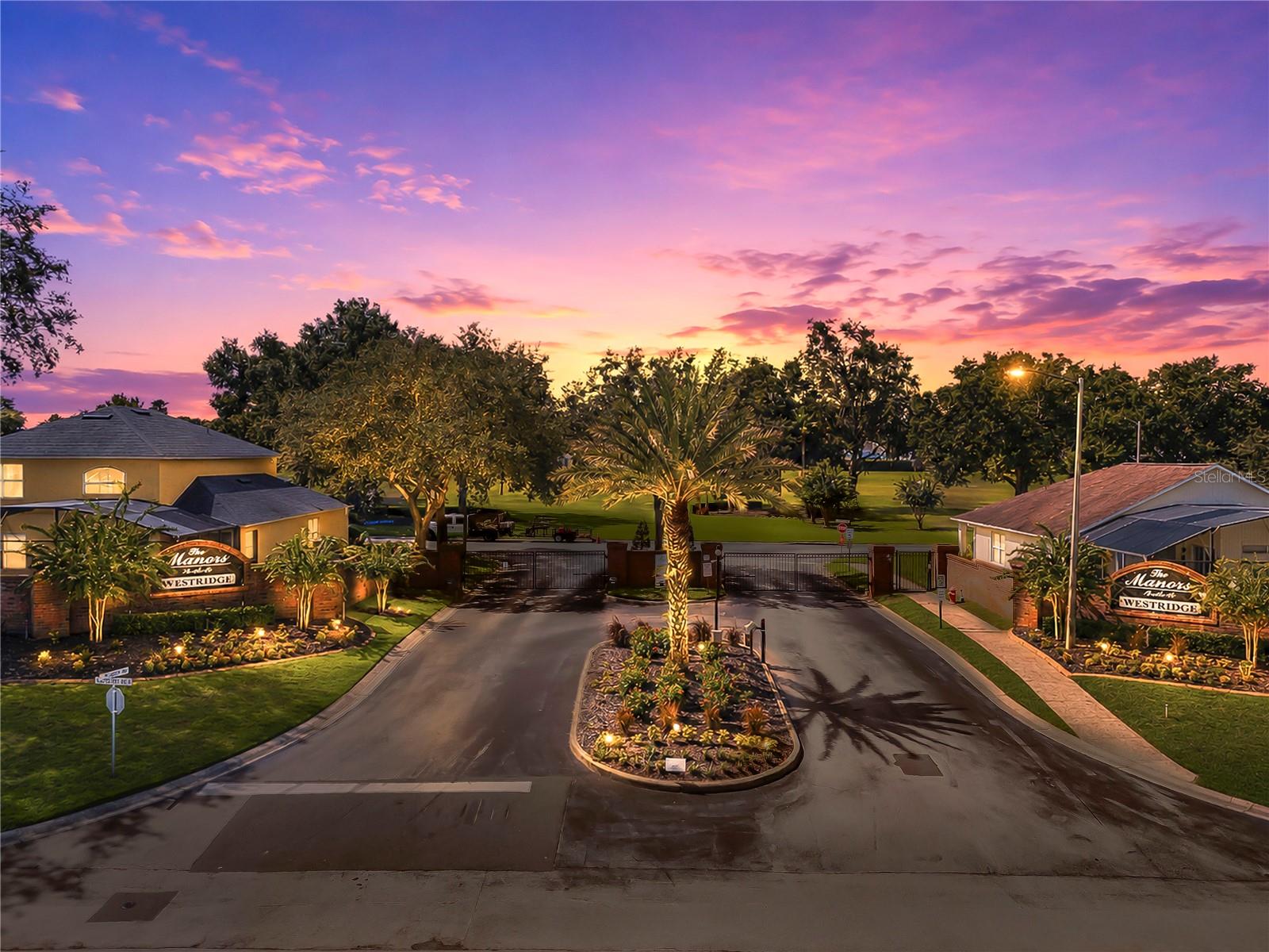 Single Family Residence em DAVENPORT, FL - Daniel Dourado