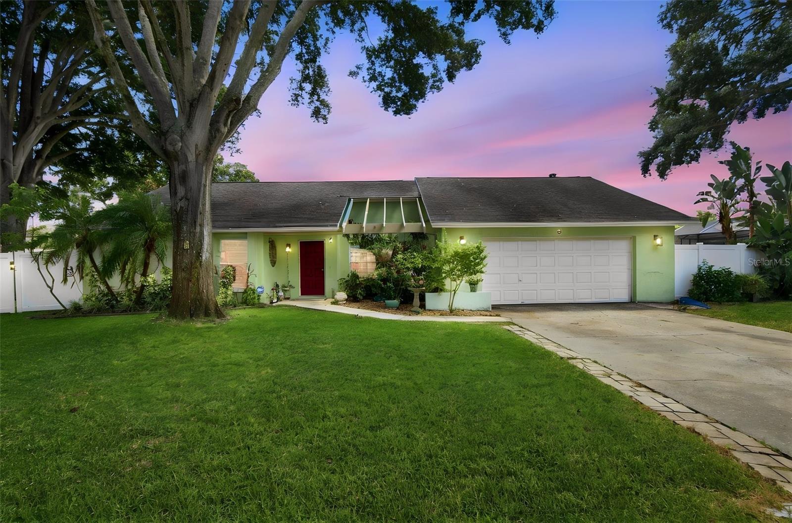 Single Family Residence em PALM HARBOR, FL - Daniel Dourado