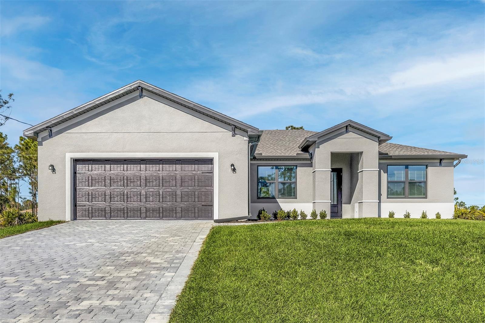 Single Family Residence em DOVER, FL - Daniel Dourado