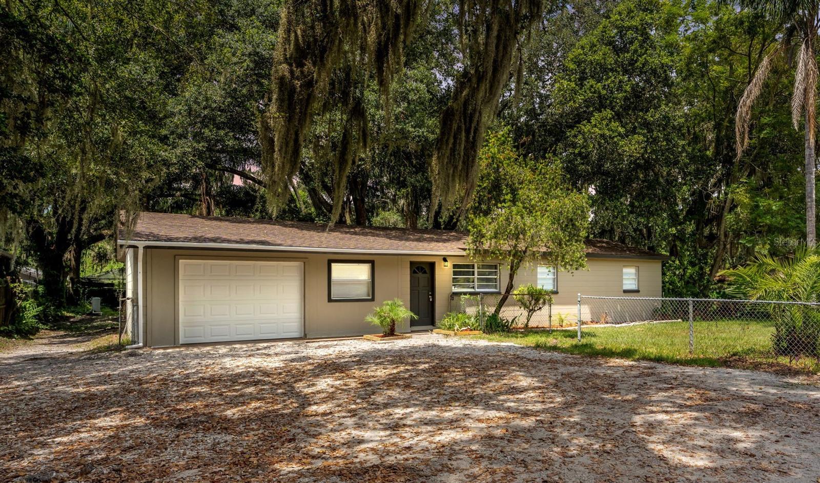 Single Family Residence em LAKELAND, FL - Daniel Dourado