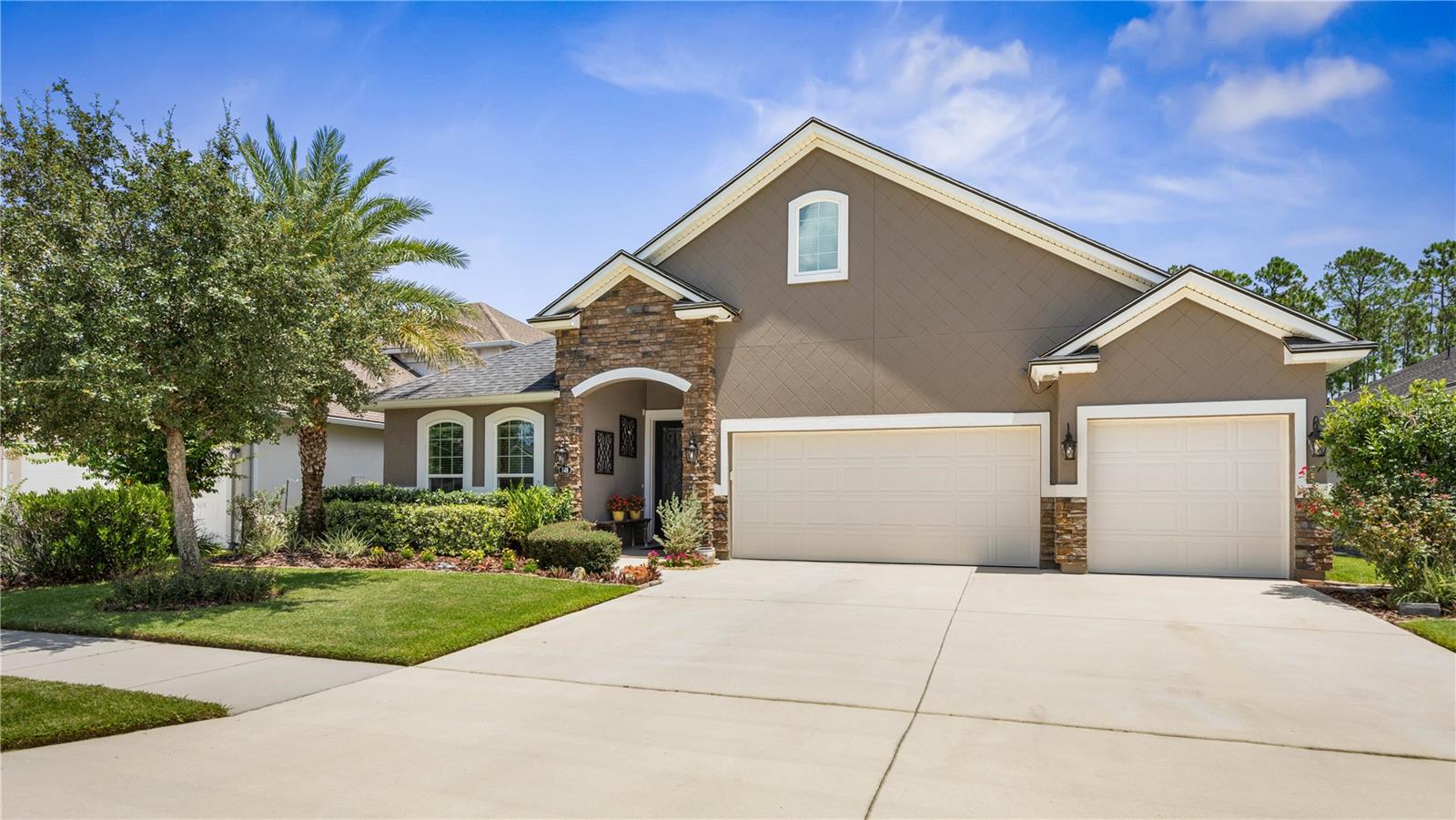 Single Family Residence em PALM COAST, FL - Daniel Dourado
