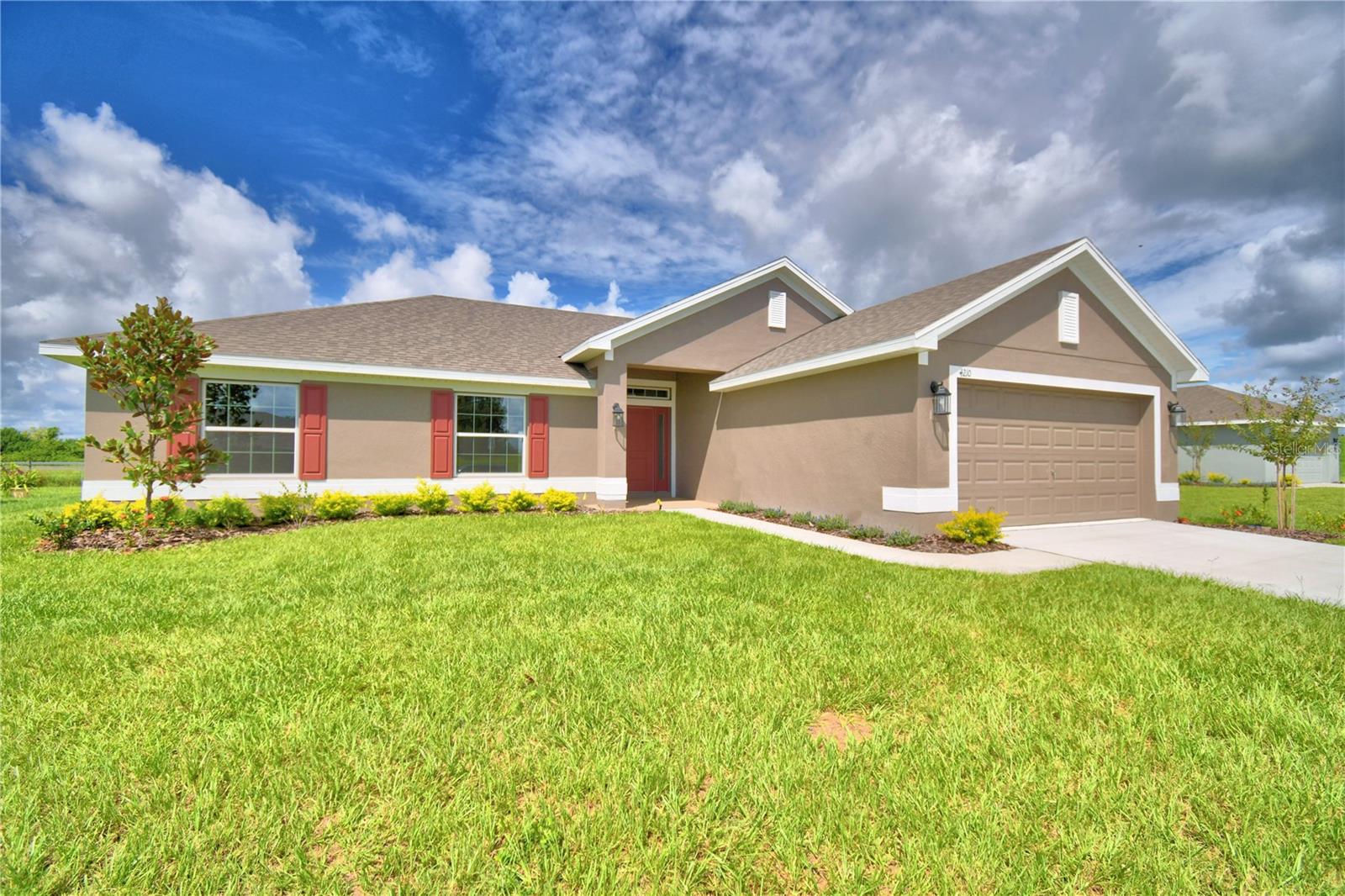 Single Family Residence in AUBURNDALE, FL - Daniel Dourado