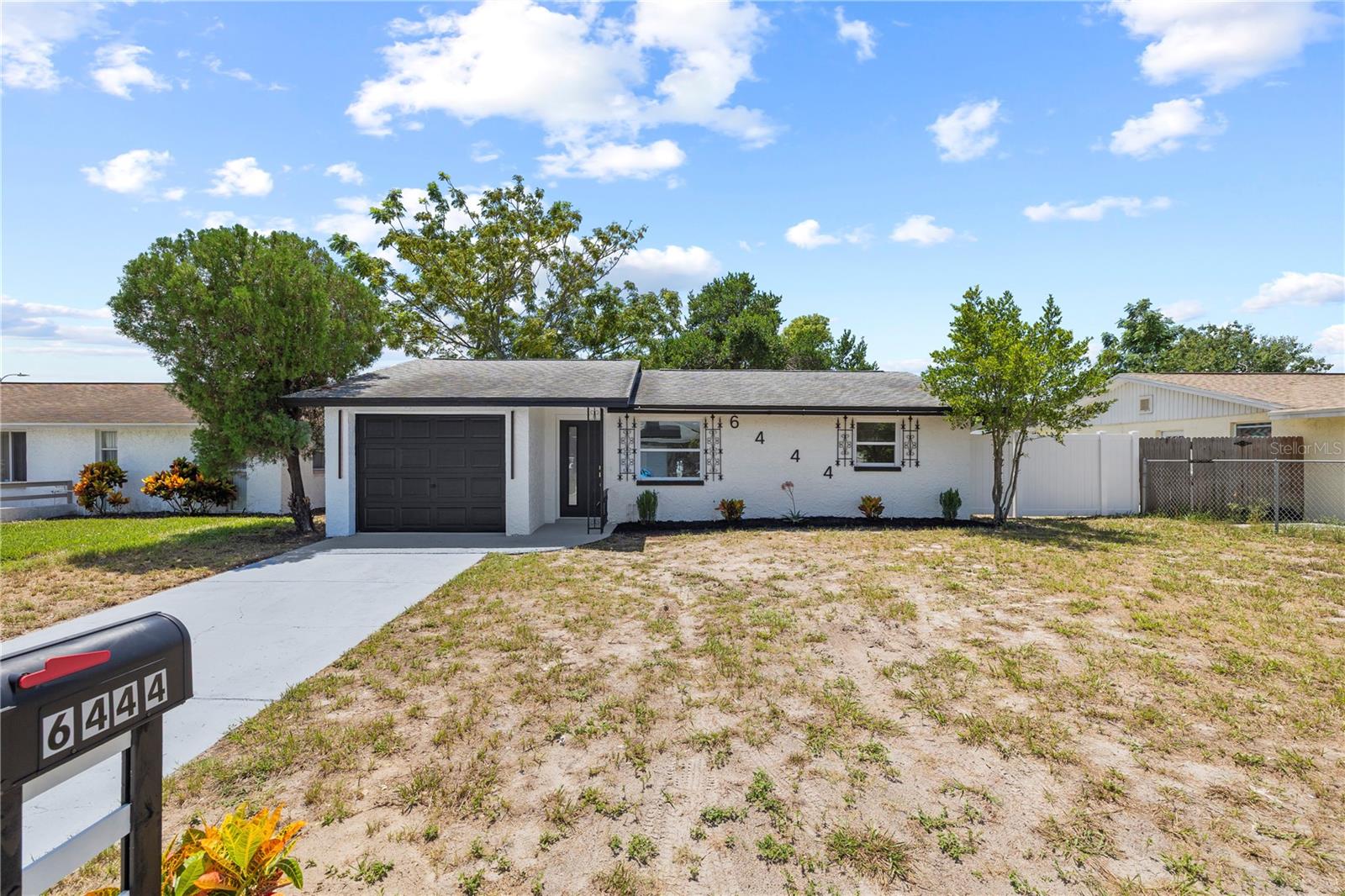 Single Family Residence em PORT RICHEY, FL - Daniel Dourado