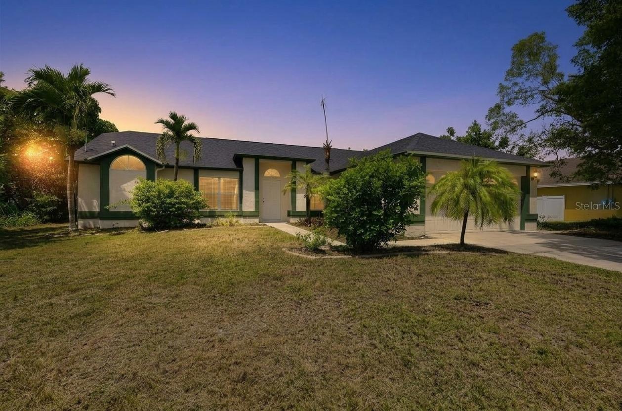 Single Family Residence in CAPE CORAL, FL - Daniel Dourado