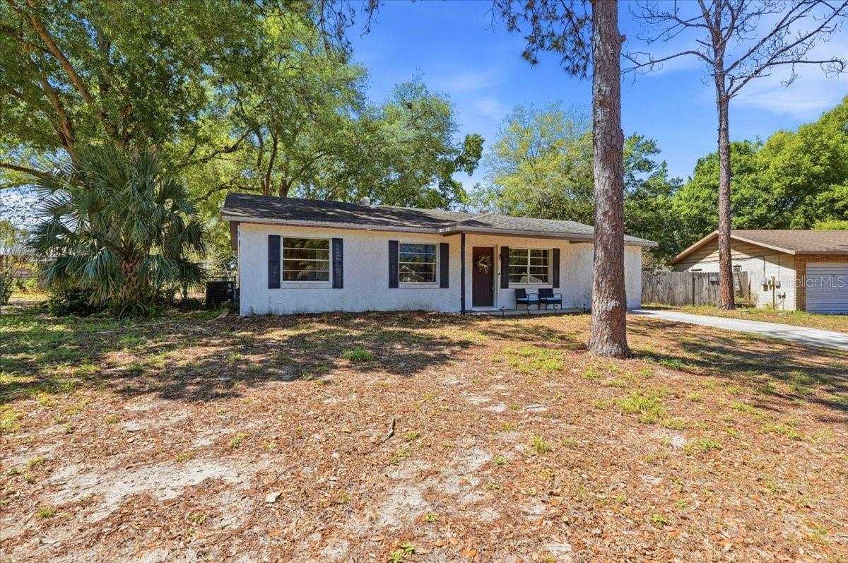 Single Family Residence in AUBURNDALE, FL - Daniel Dourado