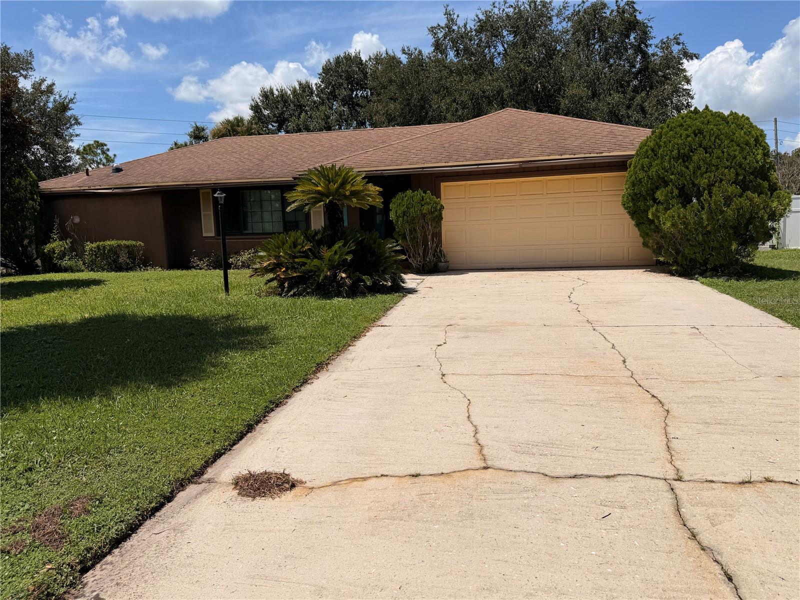 Single Family Residence em KISSIMMEE, FL - Daniel Dourado
