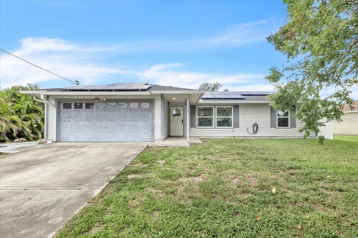Single Family Residence in CAPE CORAL, FL - Daniel Dourado