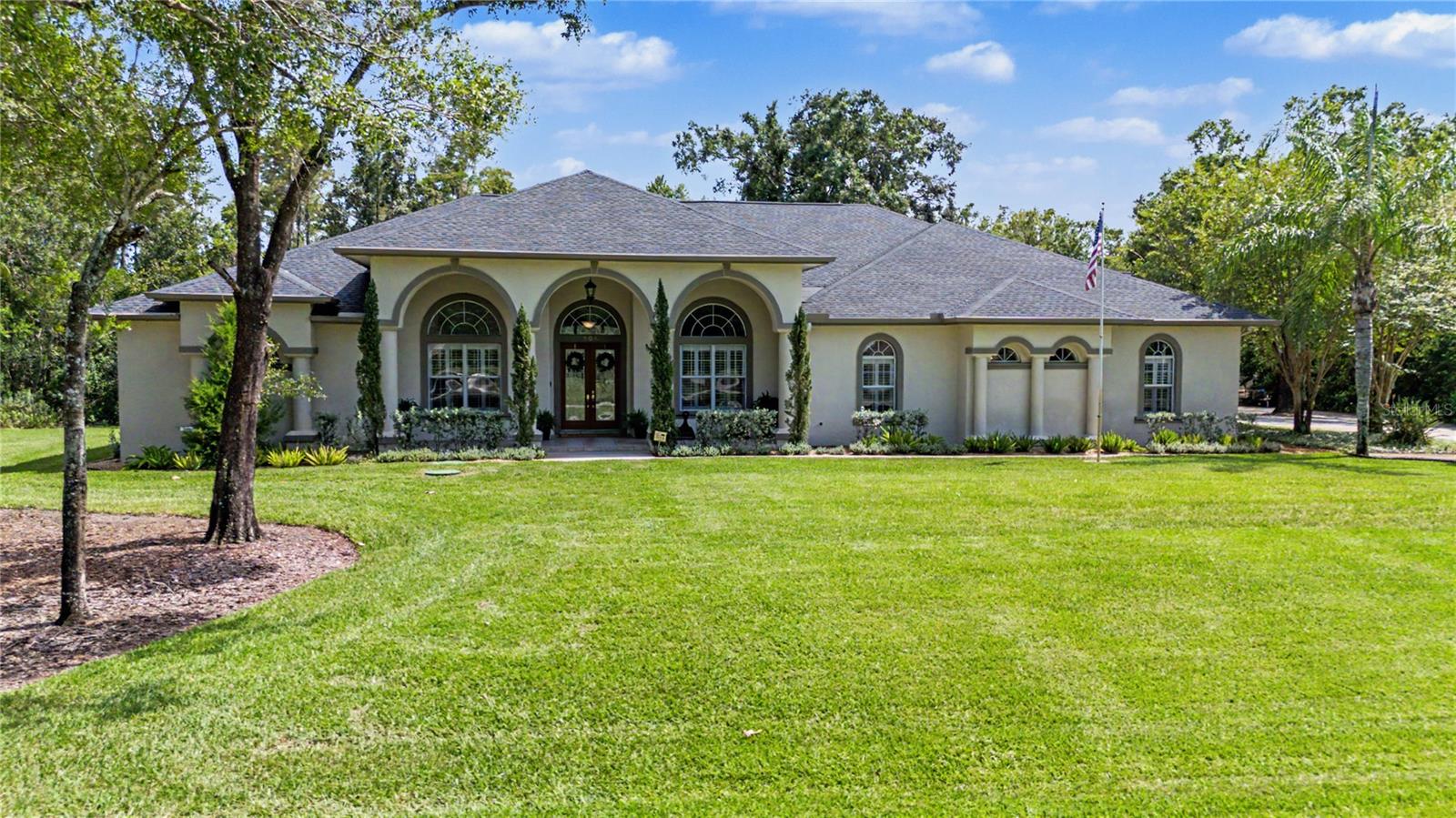 Single Family Residence em LUTZ, FL - Daniel Dourado