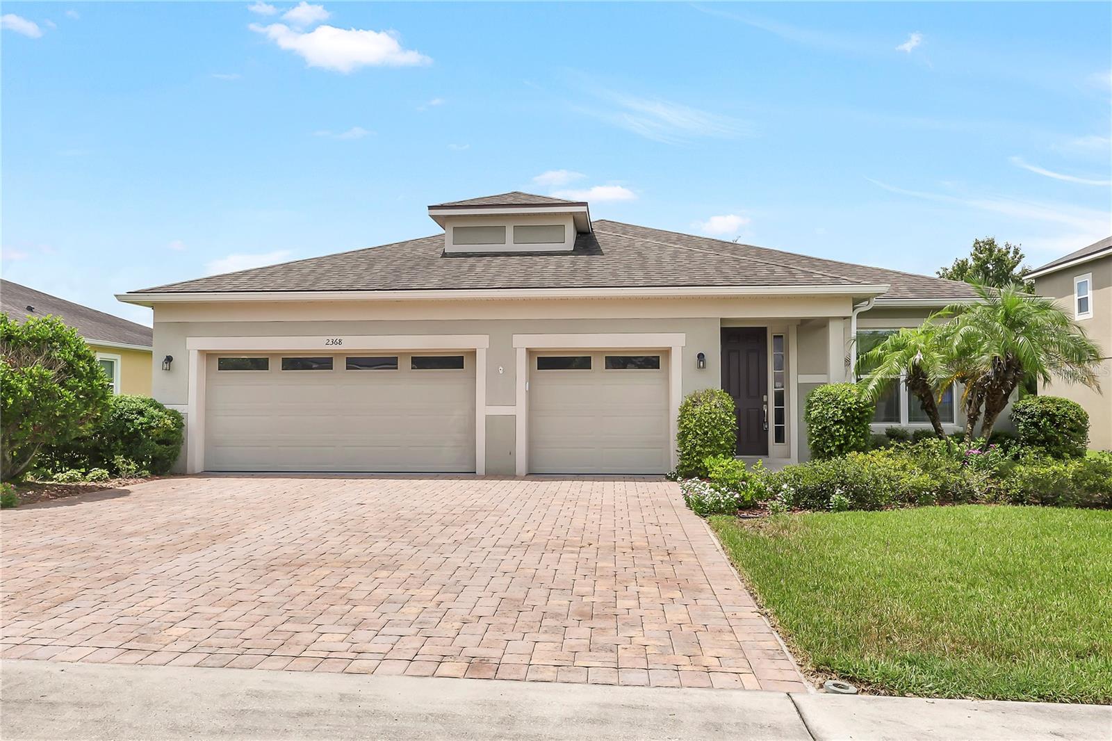 Single Family Residence in DELAND, FL - Daniel Dourado