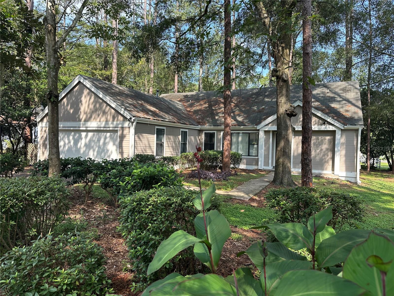 Single Family Residence em GAINESVILLE, FL - Daniel Dourado