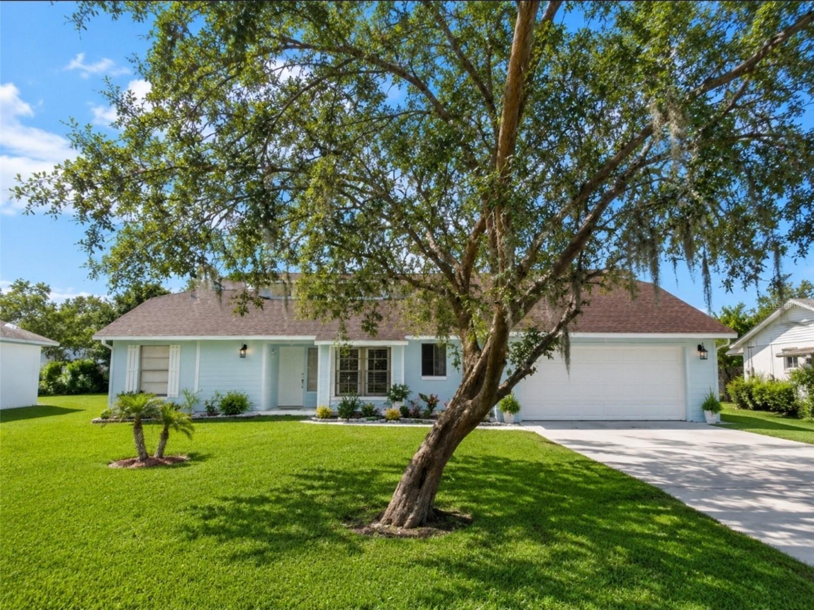 Single Family Residence em EDGEWATER, FL - Daniel Dourado