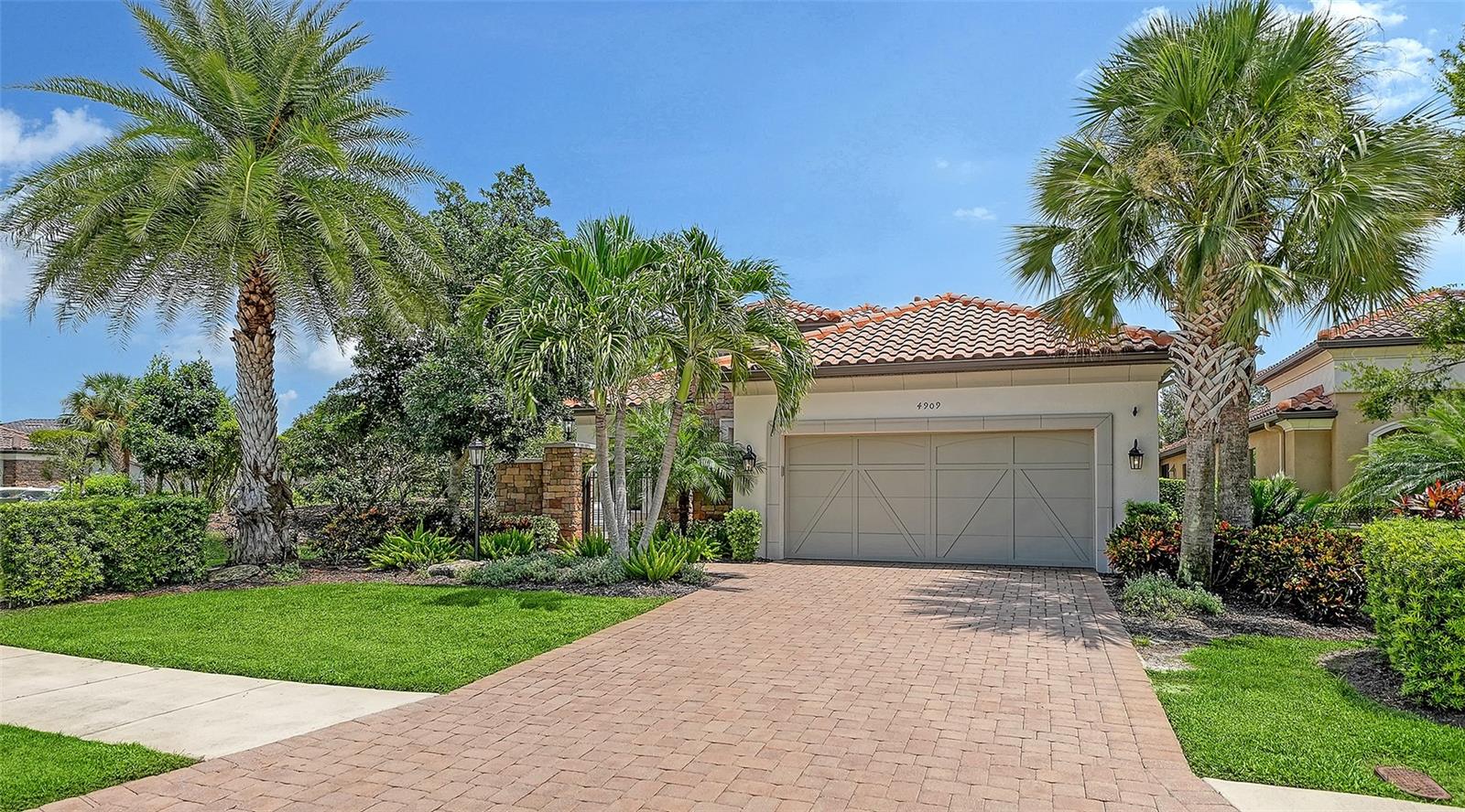 Single Family Residence em LAKEWOOD RANCH, FL - Daniel Dourado