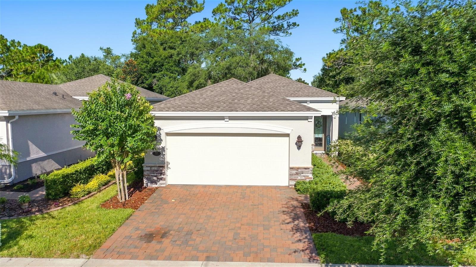 Single Family Residence in DELAND, FL - Daniel Dourado