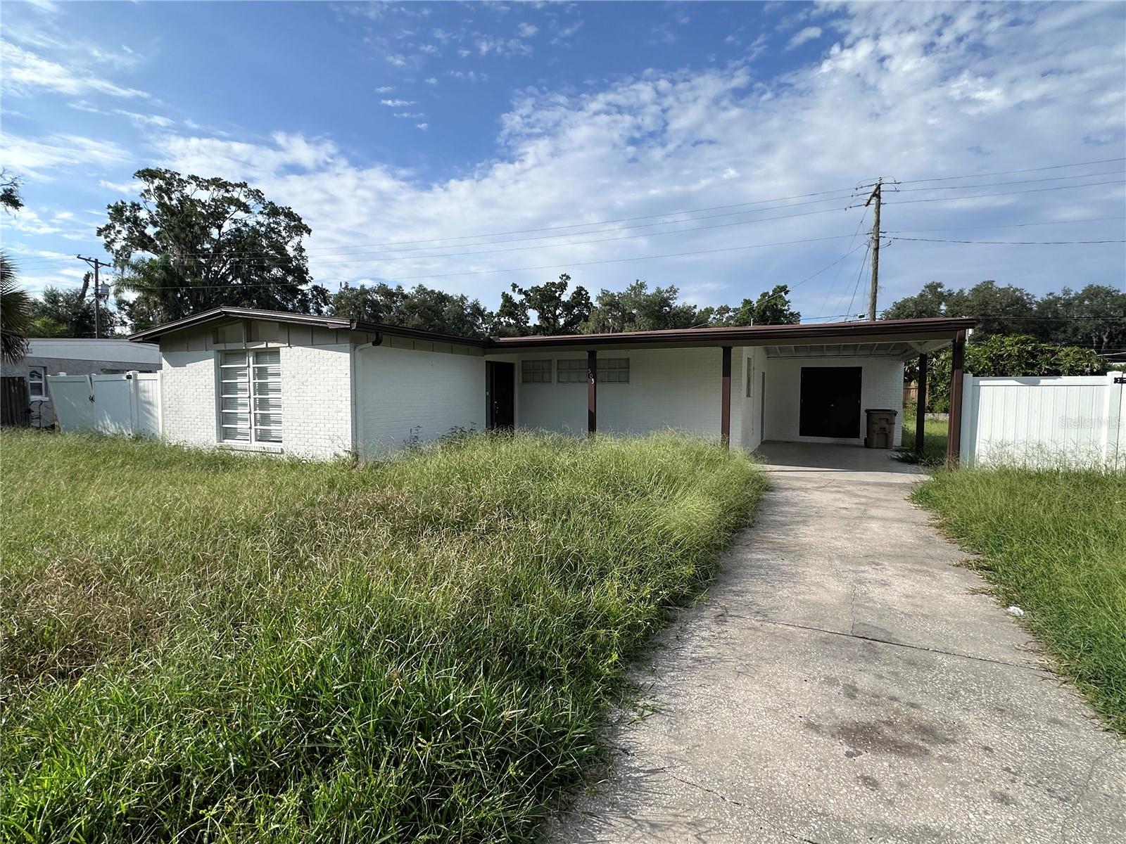 Single Family Residence em TEMPLE TERRACE, FL - Daniel Dourado
