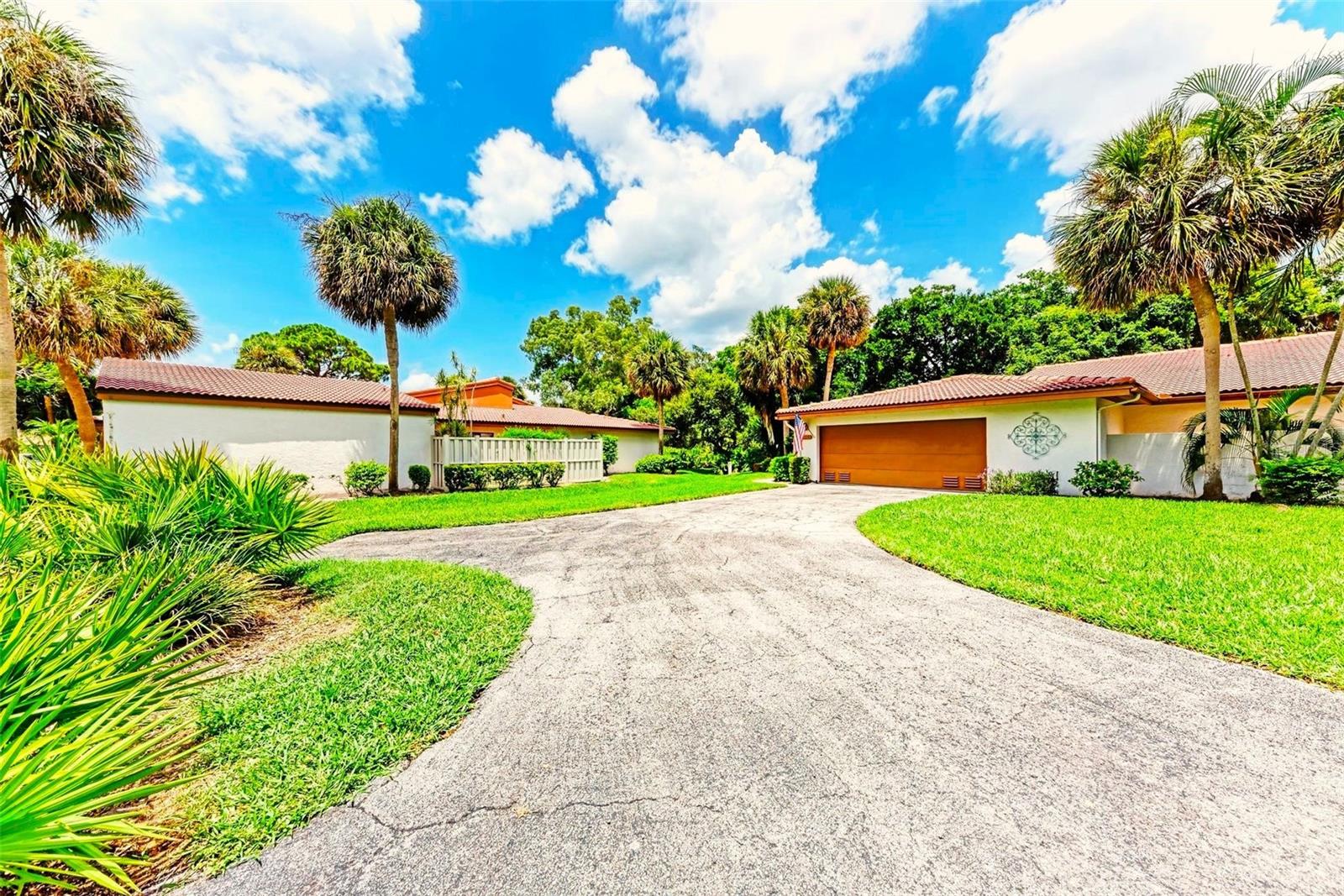 Condominium in BRADENTON, FL - Daniel Dourado