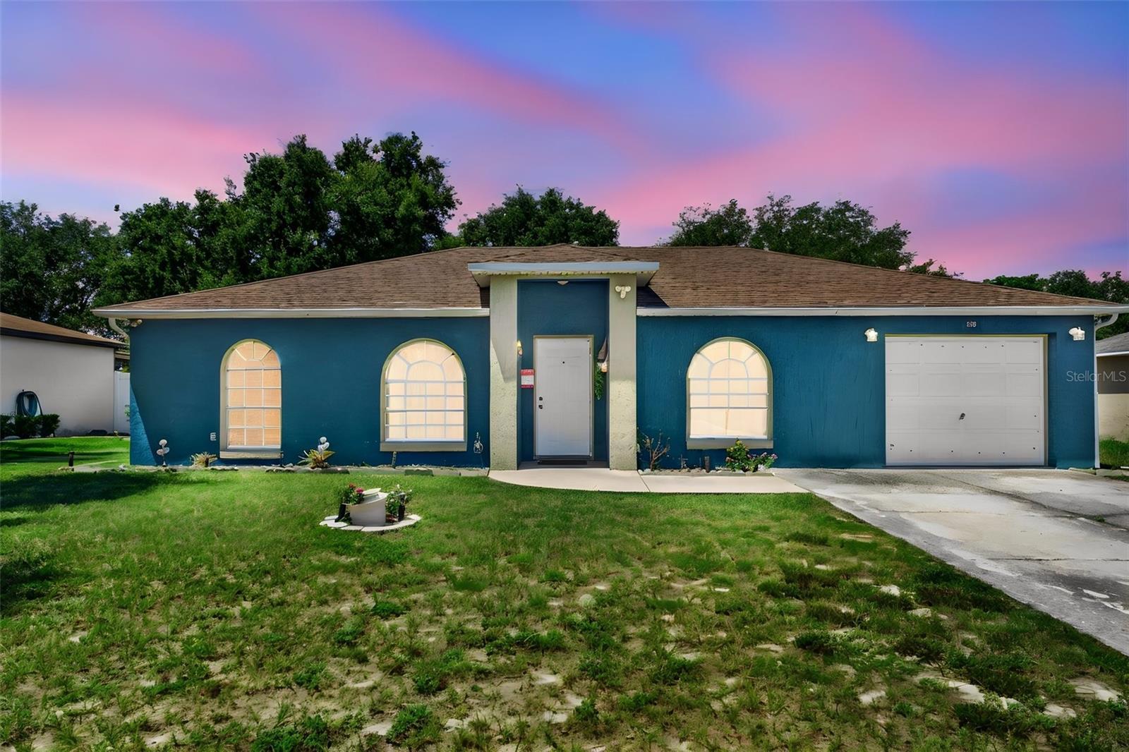 Single Family Residence in AUBURNDALE, FL - Daniel Dourado