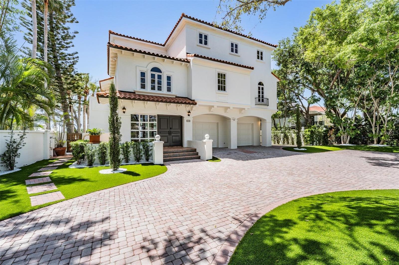 Single Family Residence em PALM HARBOR, FL - Daniel Dourado
