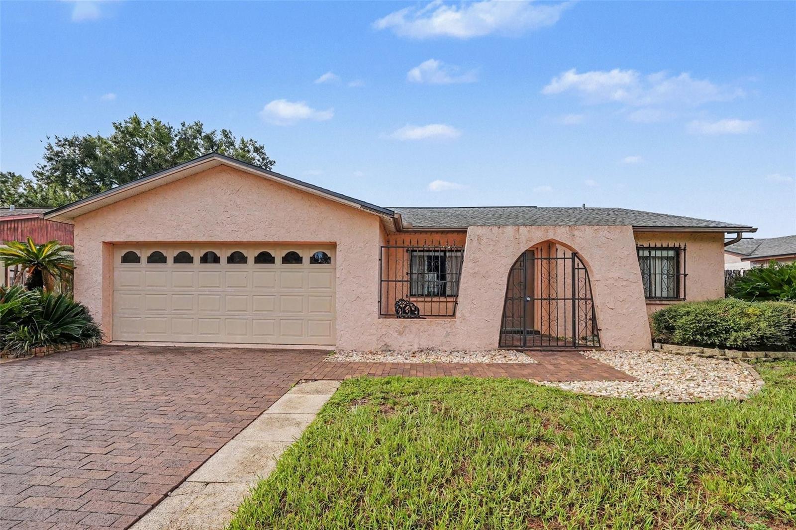Single Family Residence em LUTZ, FL - Daniel Dourado