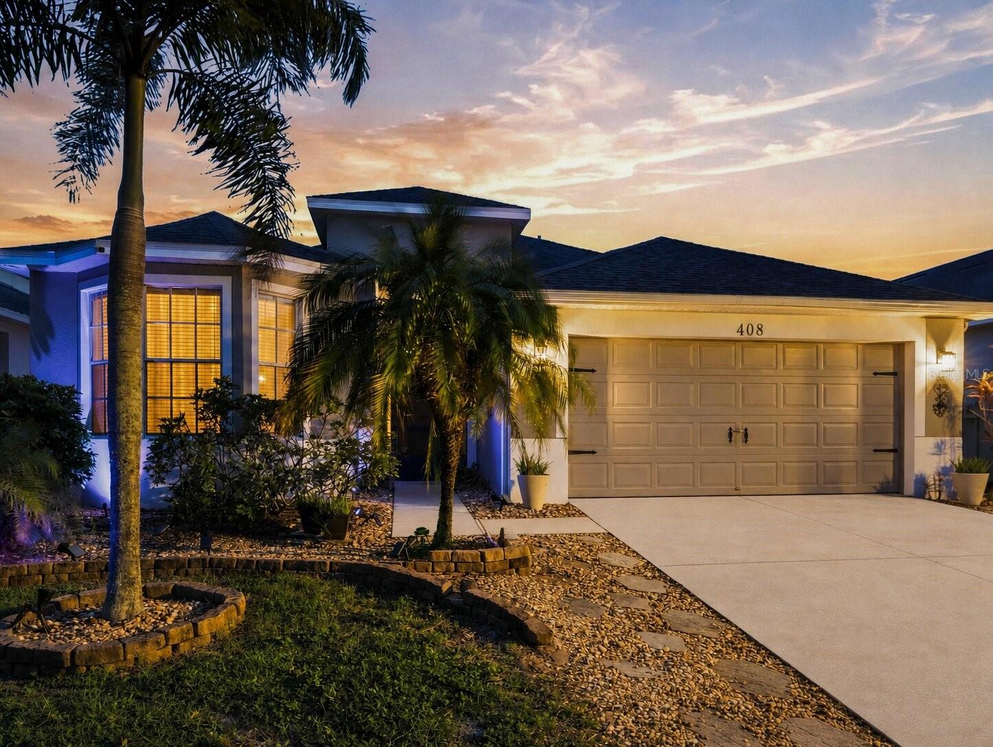 Single Family Residence in APOLLO BEACH, FL - Daniel Dourado