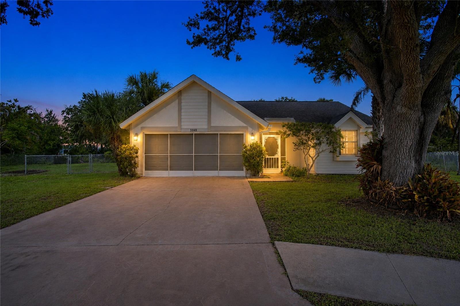 Single Family Residence em NORTH PORT, FL - Daniel Dourado
