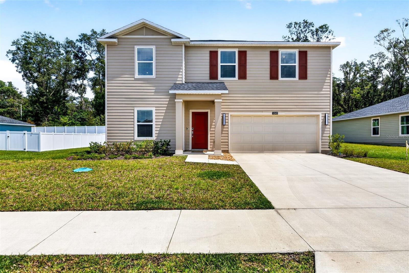 Single Family Residence in ALACHUA, FL - Daniel Dourado