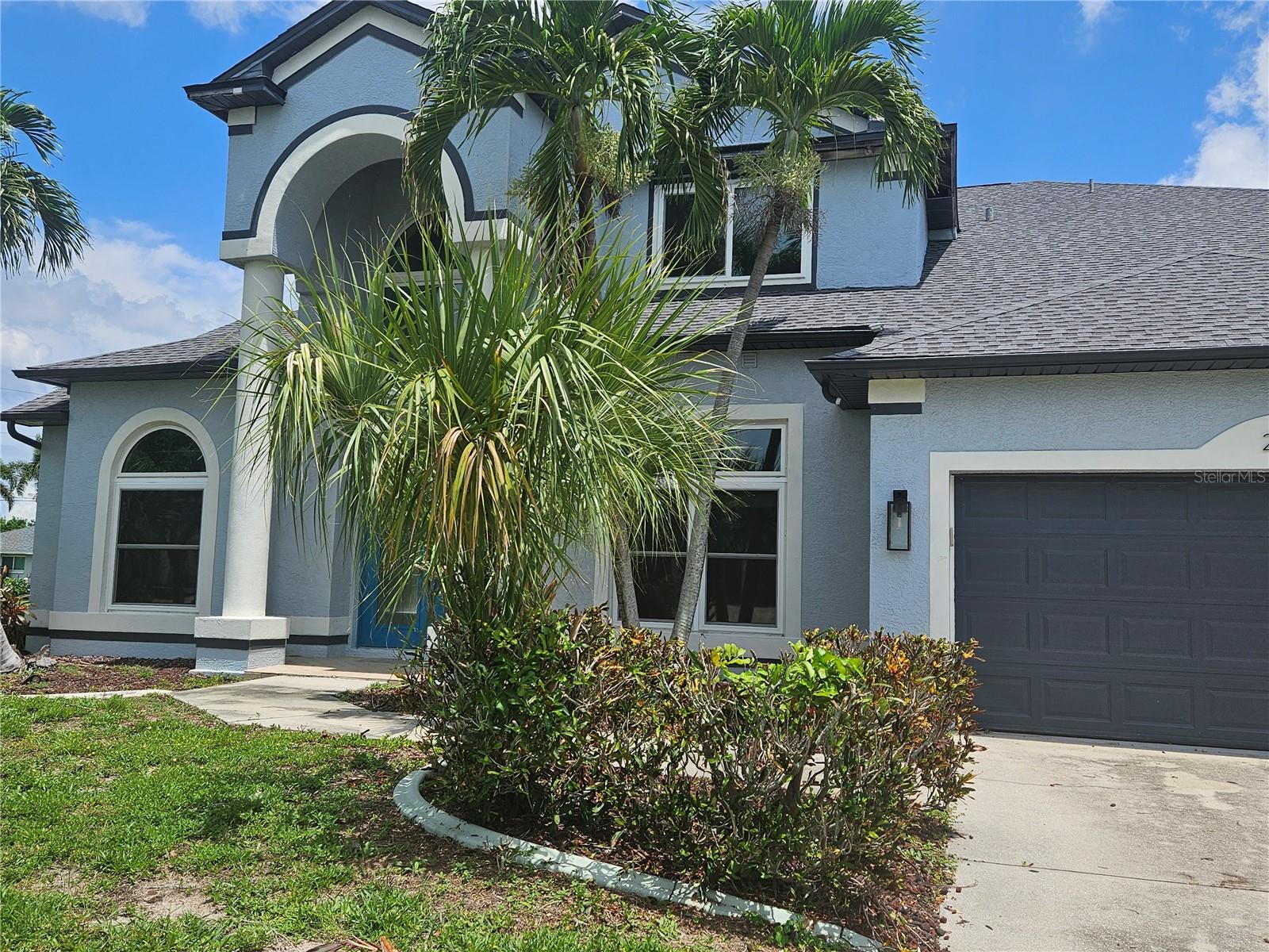 Single Family Residence em CAPE CORAL, FL - Daniel Dourado