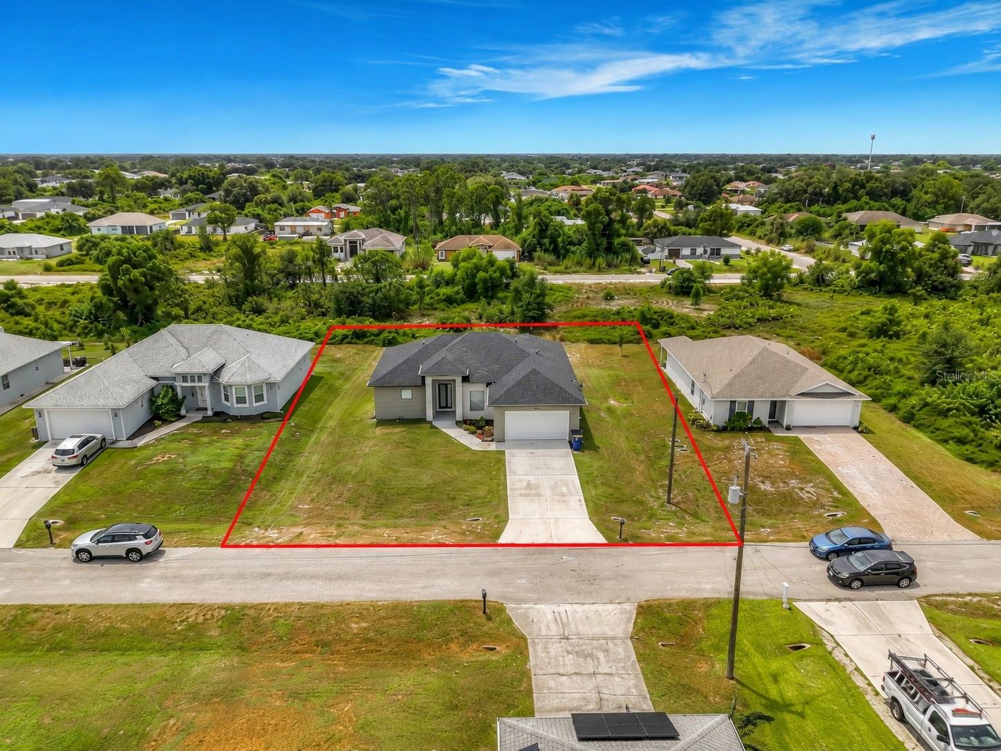 Single Family Residence em LEHIGH ACRES, FL - Daniel Dourado