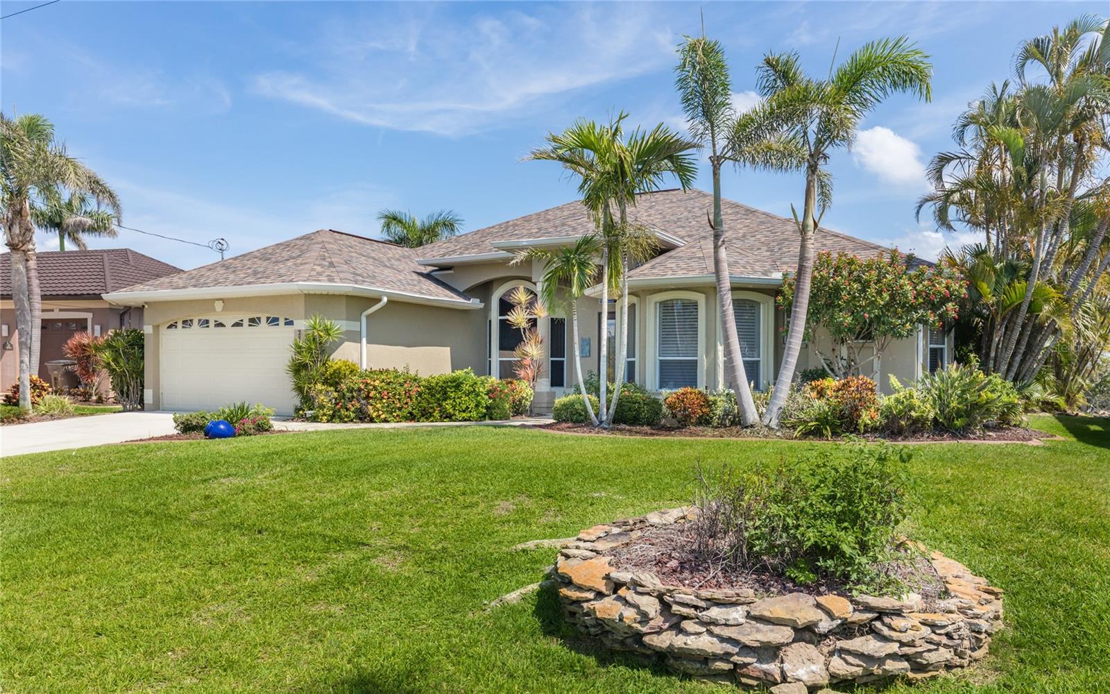 Single Family Residence em CAPE CORAL, FL - Daniel Dourado