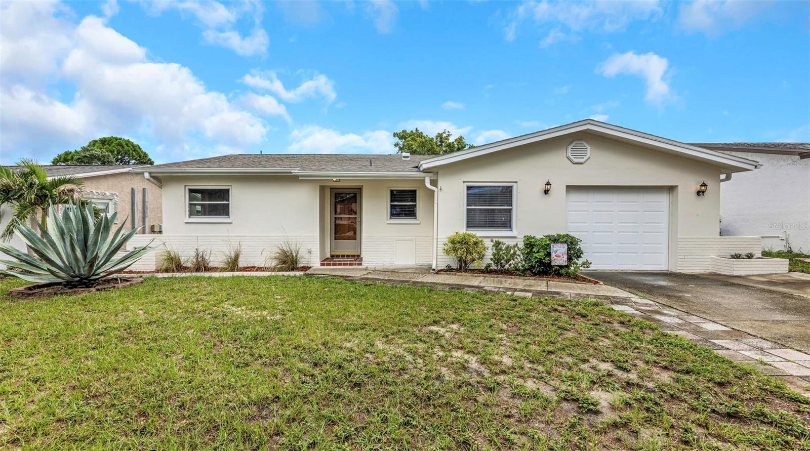 Single Family Residence em PALM HARBOR, FL - Daniel Dourado