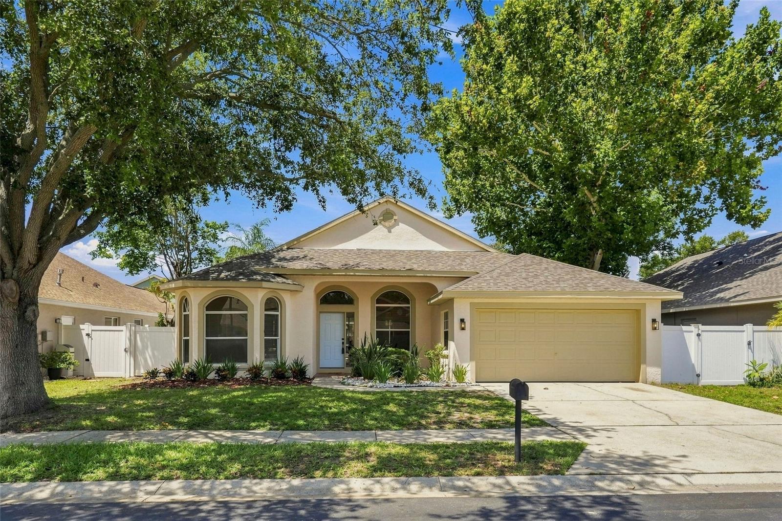 Single Family Residence in TARPON SPRINGS, FL - Daniel Dourado