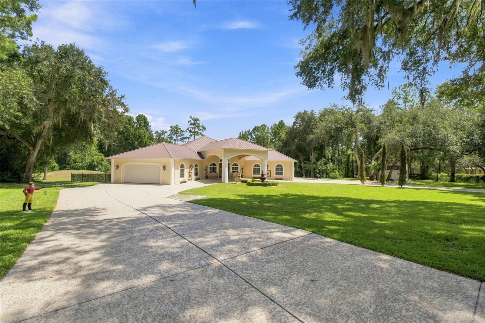 Single Family Residence em BROOKSVILLE, FL - Daniel Dourado