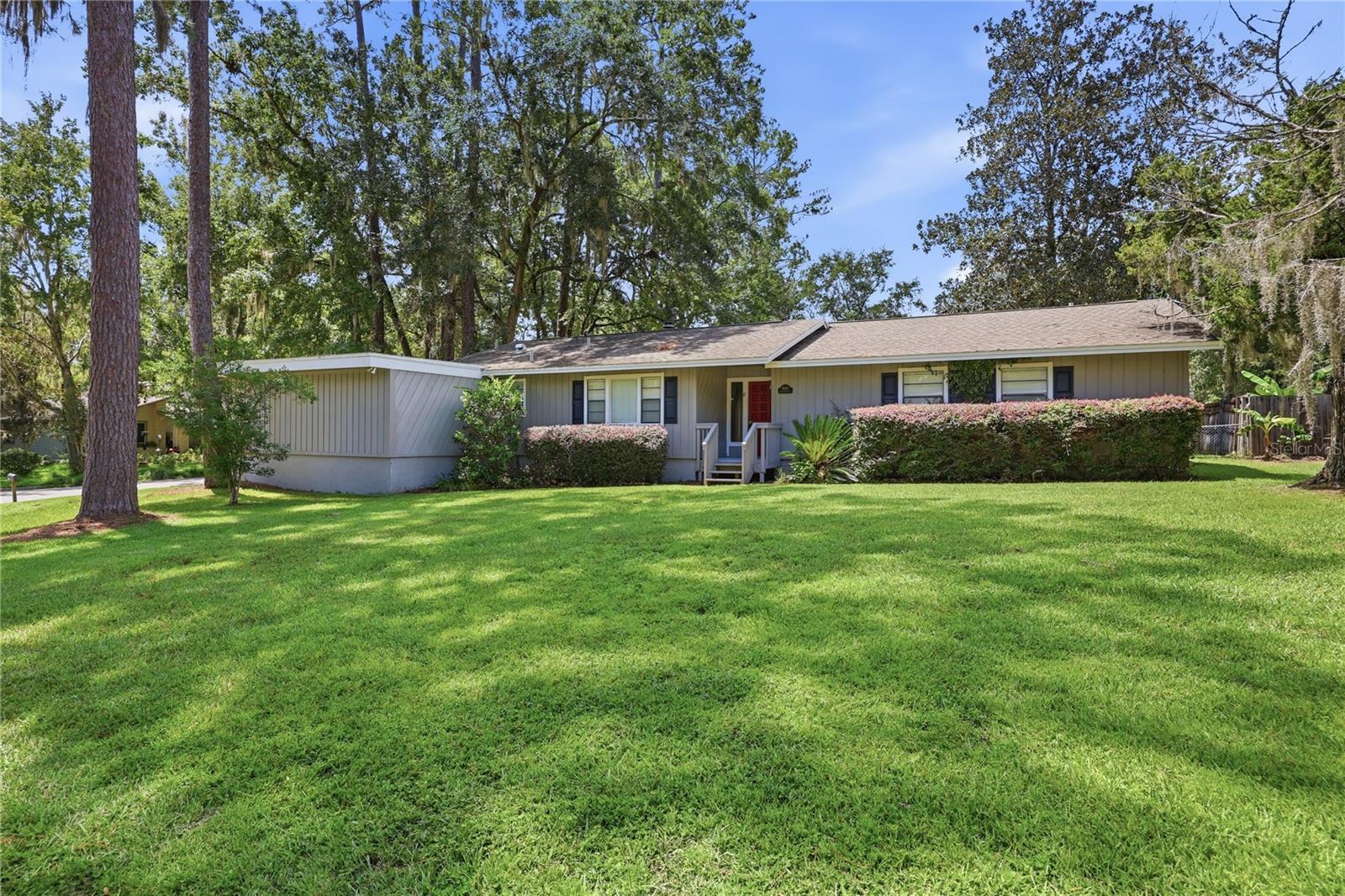 Single Family Residence em GAINESVILLE, FL - Daniel Dourado