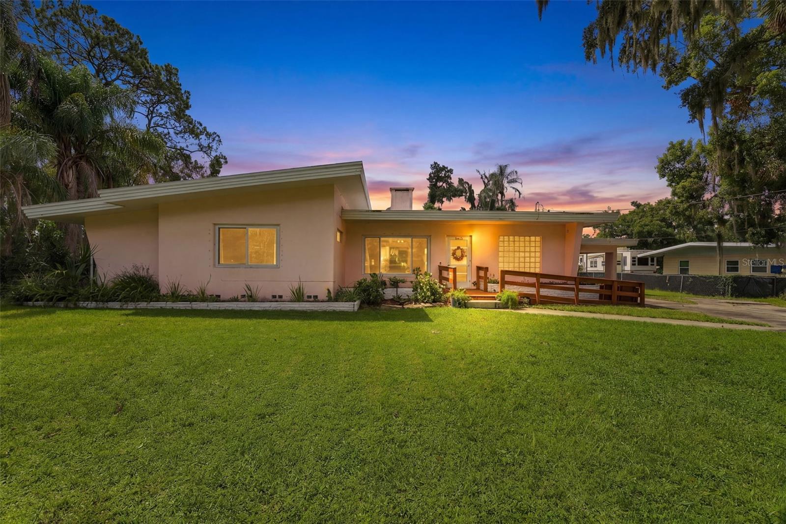 Single Family Residence em PLANT CITY, FL - Daniel Dourado