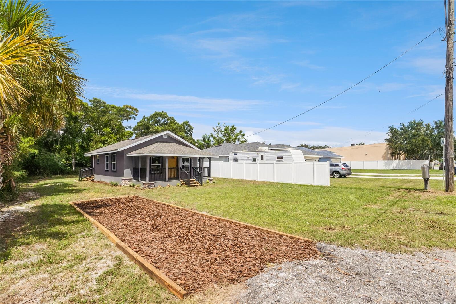 Single Family Residence in AUBURNDALE, FL - Daniel Dourado