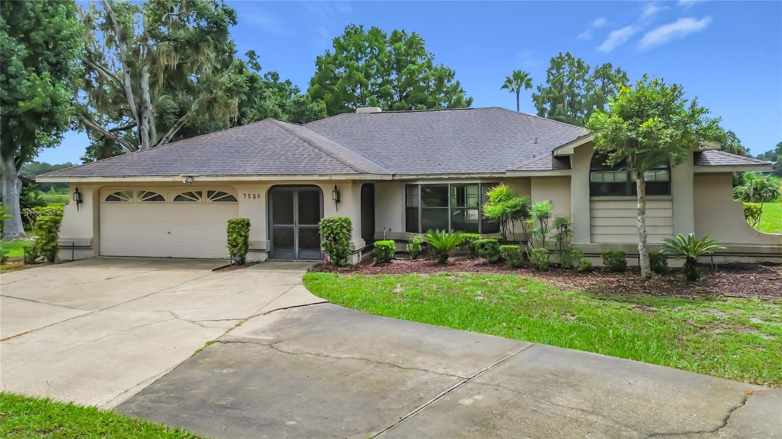 Single Family Residence em INVERNESS, FL - Daniel Dourado