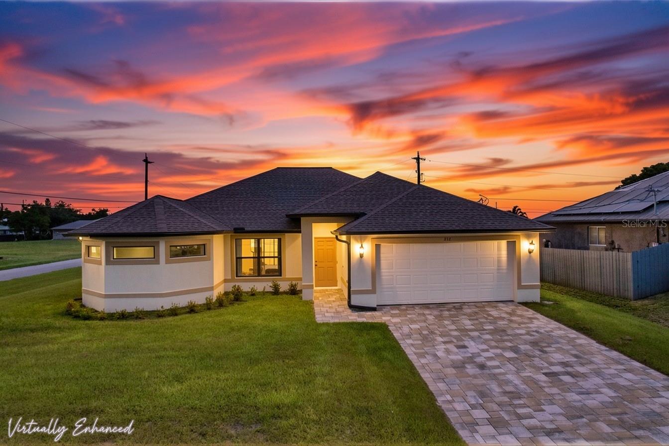 Single Family Residence em CAPE CORAL, FL - Daniel Dourado