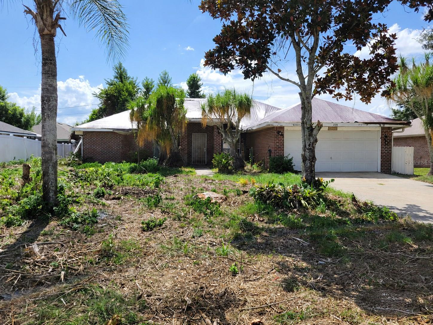 Single Family Residence in DELTONA, FL - Daniel Dourado