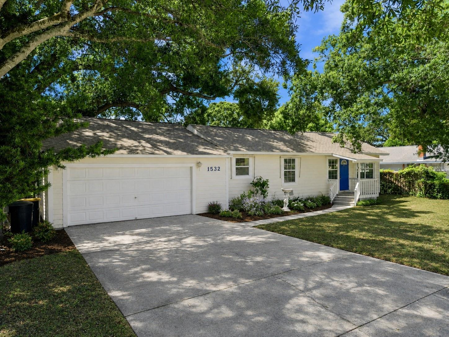 Single Family Residence em CLEARWATER, FL - Daniel Dourado