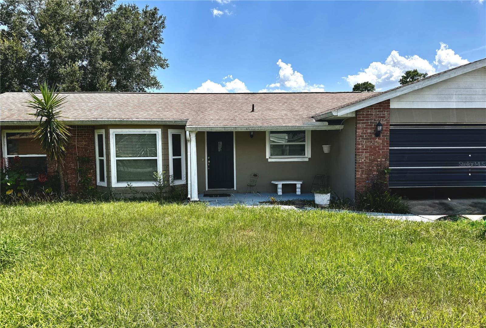 Single Family Residence in DELTONA, FL - Daniel Dourado