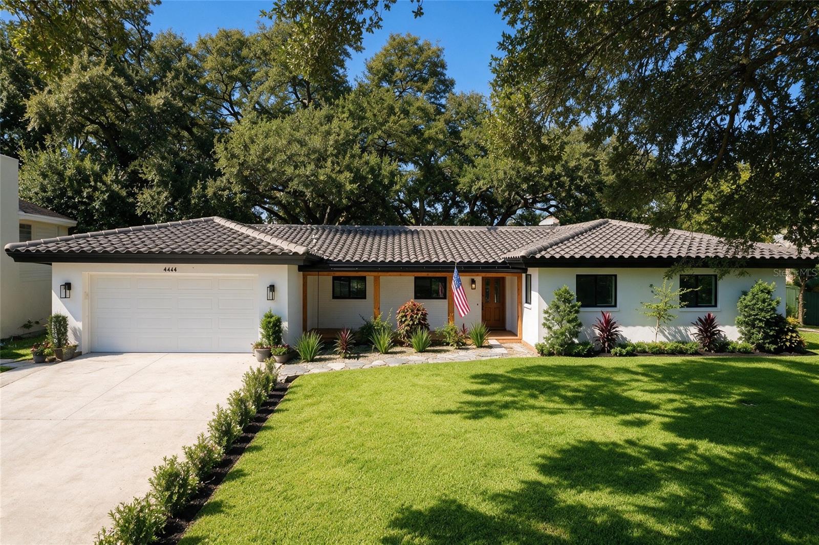 Single Family Residence em CLEARWATER, FL - Daniel Dourado