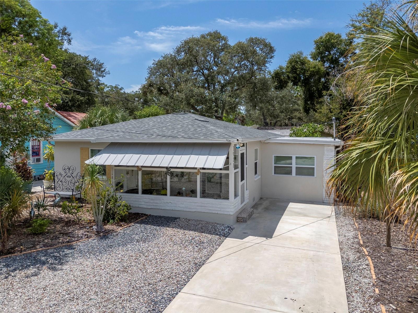 Single Family Residence em CLEARWATER, FL - Daniel Dourado