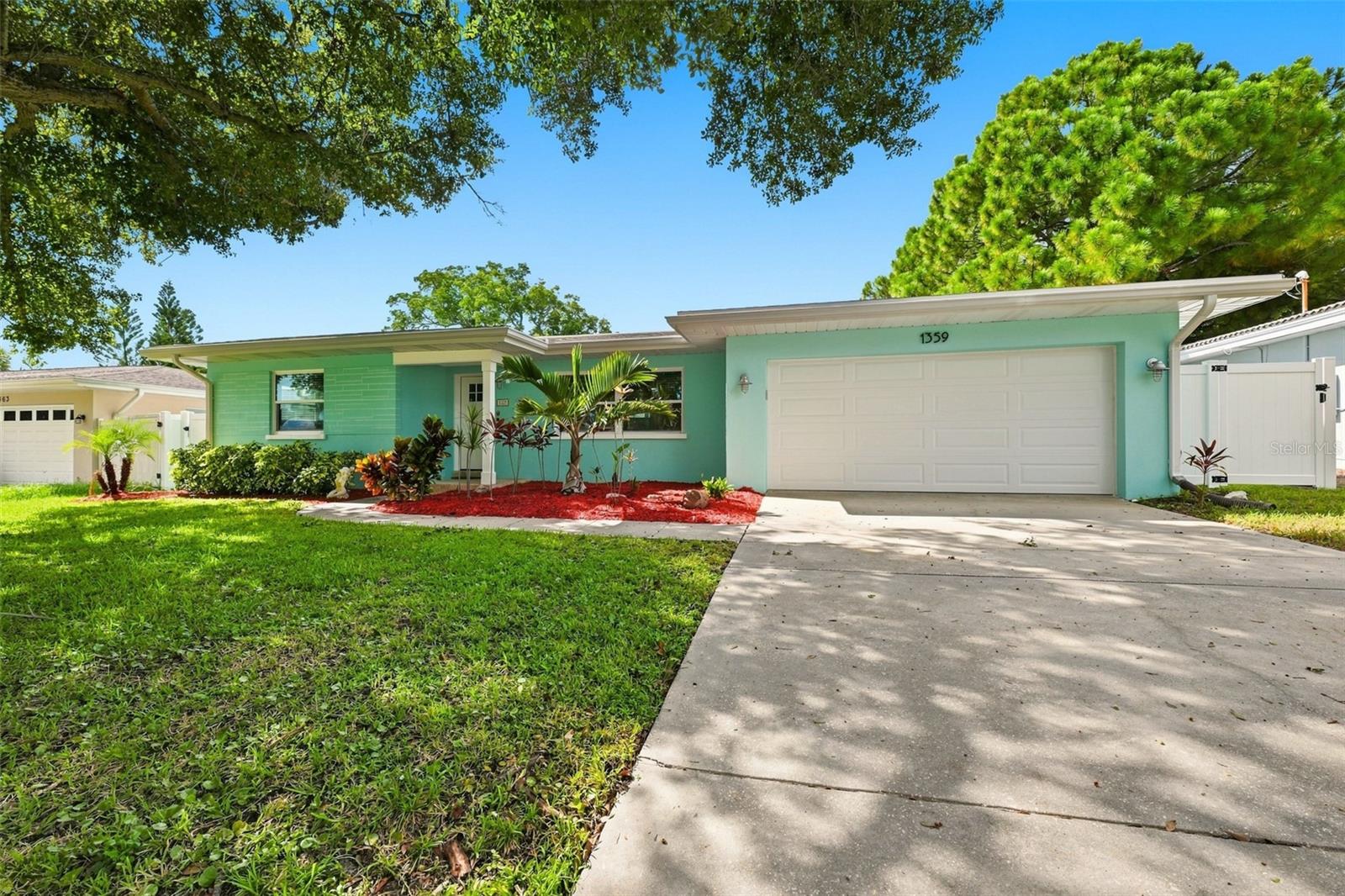 Single Family Residence em CLEARWATER, FL - Daniel Dourado
