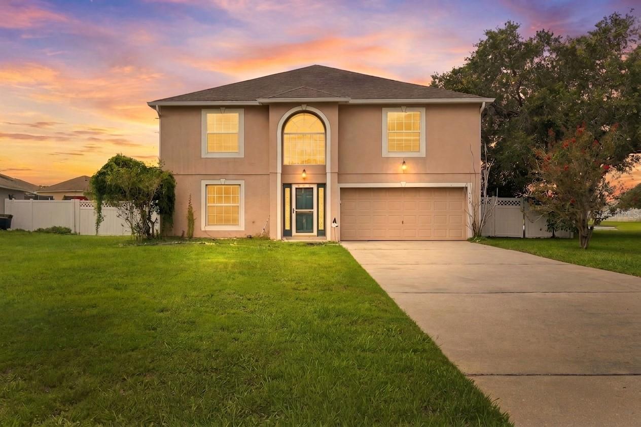 Single Family Residence em CHULUOTA, FL - Daniel Dourado