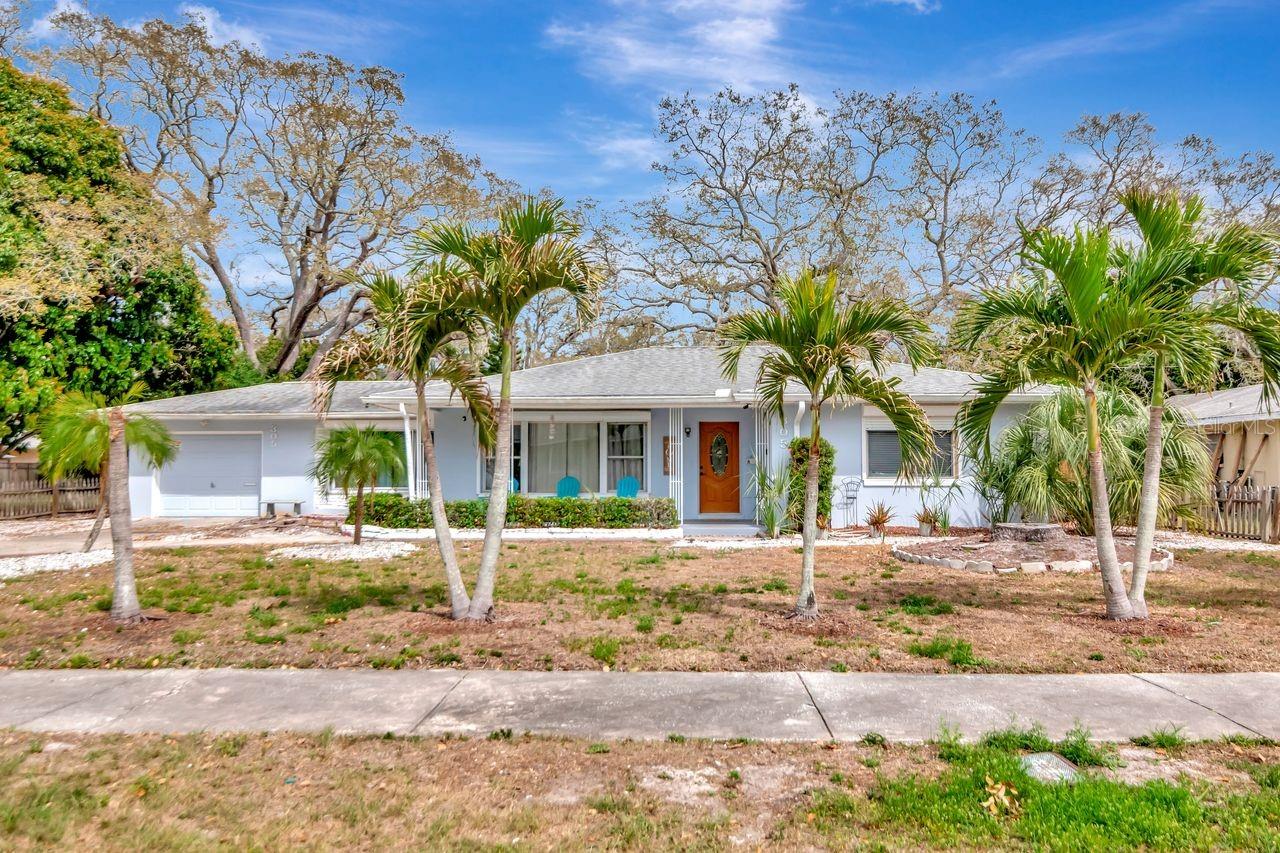 Single Family Residence em CLEARWATER, FL - Daniel Dourado