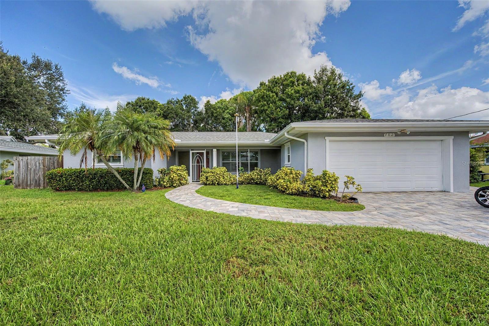 Single Family Residence em DUNEDIN, FL - Daniel Dourado