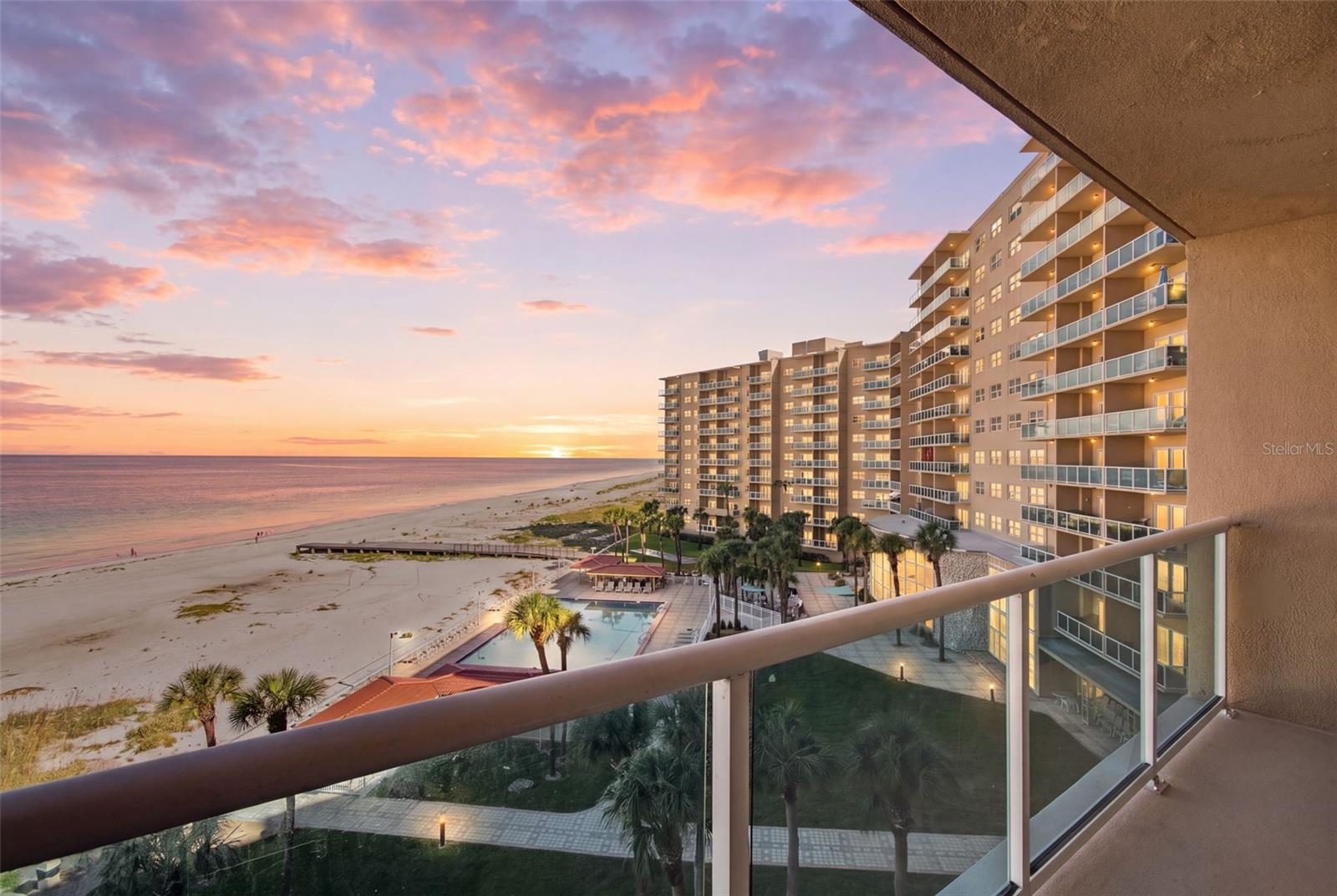 Condominium em CLEARWATER, FL - Daniel Dourado