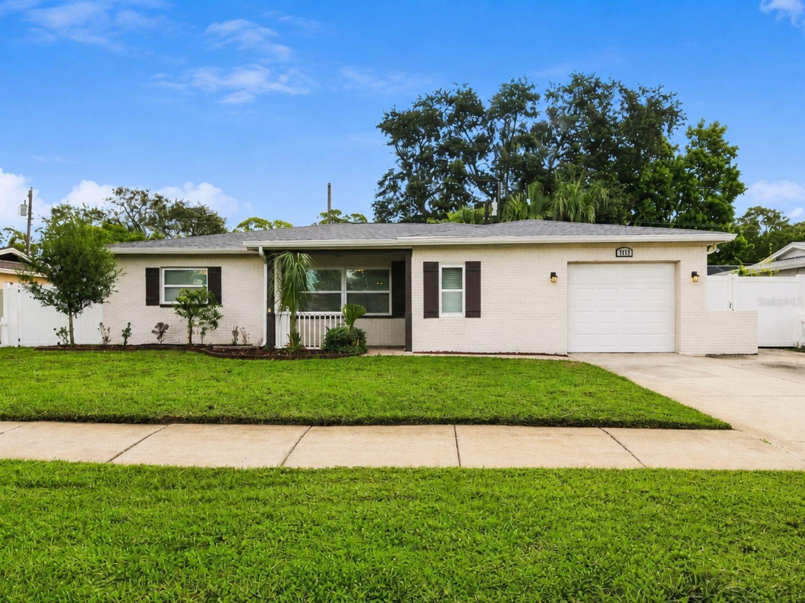 Single Family Residence em SEMINOLE, FL - Daniel Dourado