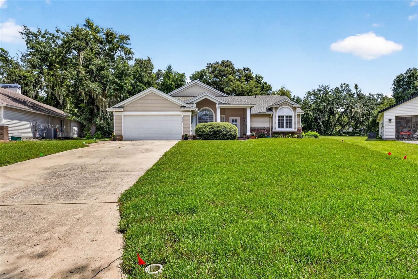 Single Family Residence em PLANT CITY, FL - Daniel Dourado